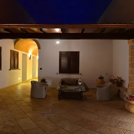 Anemos Bed & Breakfast 4*