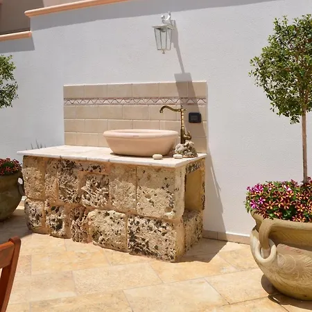 Bed & Breakfast Anemos 4*